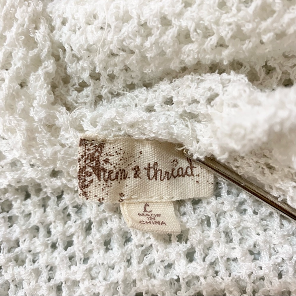 Hem & Thread Open Knit Open Twist Back Sweater L - image 7